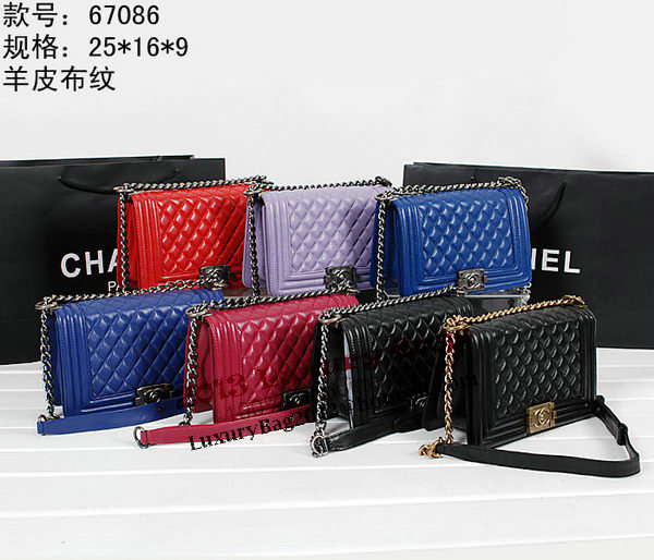 Chanel Boy Flap Shoulder Bag A67086 in Sheepskin Leather Chanel Boy Flap Shoulder Bag A67086 in Sheepskin Leather