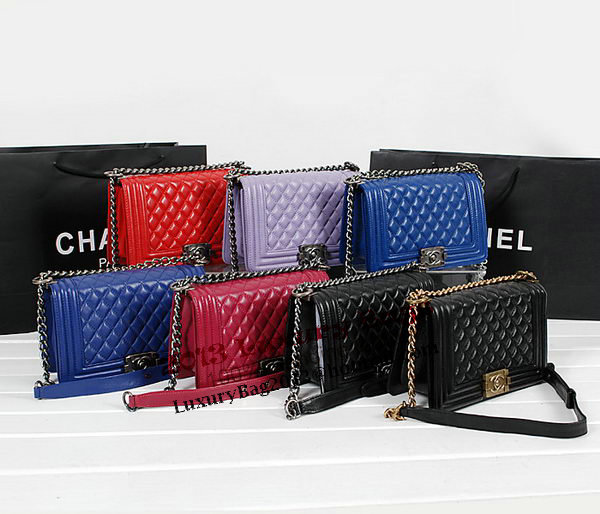 Chanel Boy Flap Shoulder Bag A67086 in Sheepskin Leather Chanel Boy Flap Shoulder Bag A67086 in Sheepskin Leather