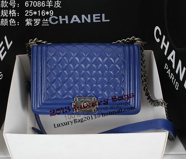 Chanel Boy Flap Shoulder Bag A67086 in Sheepskin Leather Chanel Boy Flap Shoulder Bag A67086 in Sheepskin Leather