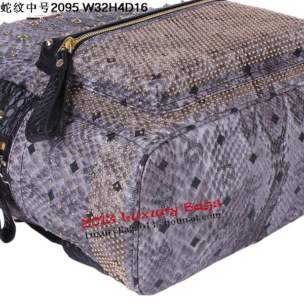 MCM Armour Medium Backpack Snake Leather MC2095 Grey MCM Armour Medium Backpack Snake Leather MC2095 Grey