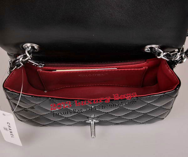Chanel mini Classic Flap Bag Black Patent Leather 1117 Silver Chanel mini Classic Flap Bag Black Patent Leather 1117 Silver