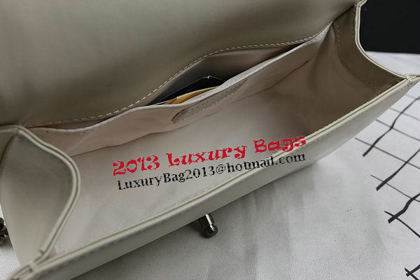 Boy Chanel Flap Bag Calfskin Chevron Quilting A67025 OffWhite Boy Chanel Flap Bag Calfskin Chevron Quilting A67025 OffWhite