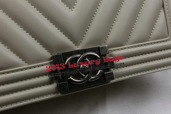 Boy Chanel Flap Bag Calfskin Chevron Quilting A67025 OffWhite Boy Chanel Flap Bag Calfskin Chevron Quilting A67025 OffWhite