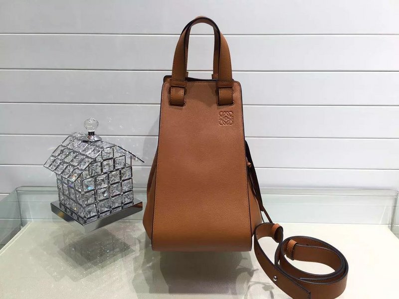Loewe Cowhide Leather Hammock Bag LW17114 Loewe Cowhide Leather Hammock Bag LW17114
