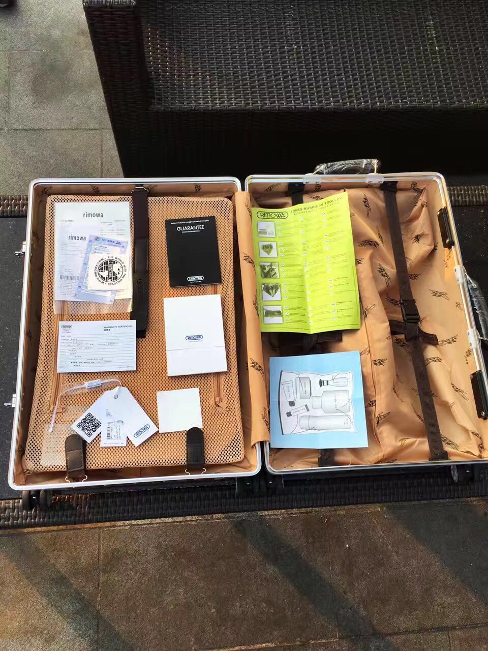 RIMOWA Travel Luggage 1783 Pink RIMOWA Travel Luggage 1783 Pink