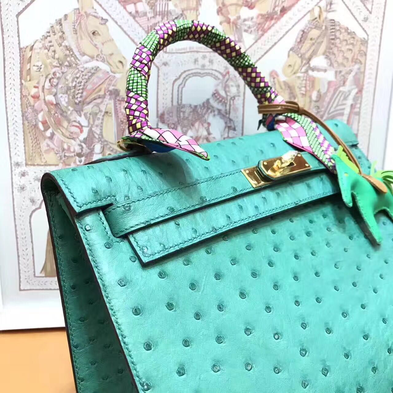 HERMES Ostrich Leather Toto Bag 1788 Green HERMES Ostrich Leather Toto Bag 1788 Green