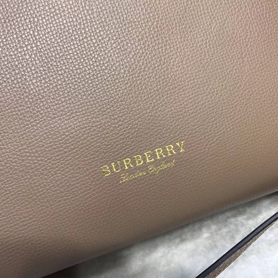 BurBerry Leather Tote Bag 5559 apricot BurBerry Leather Tote Bag 5559 apricot