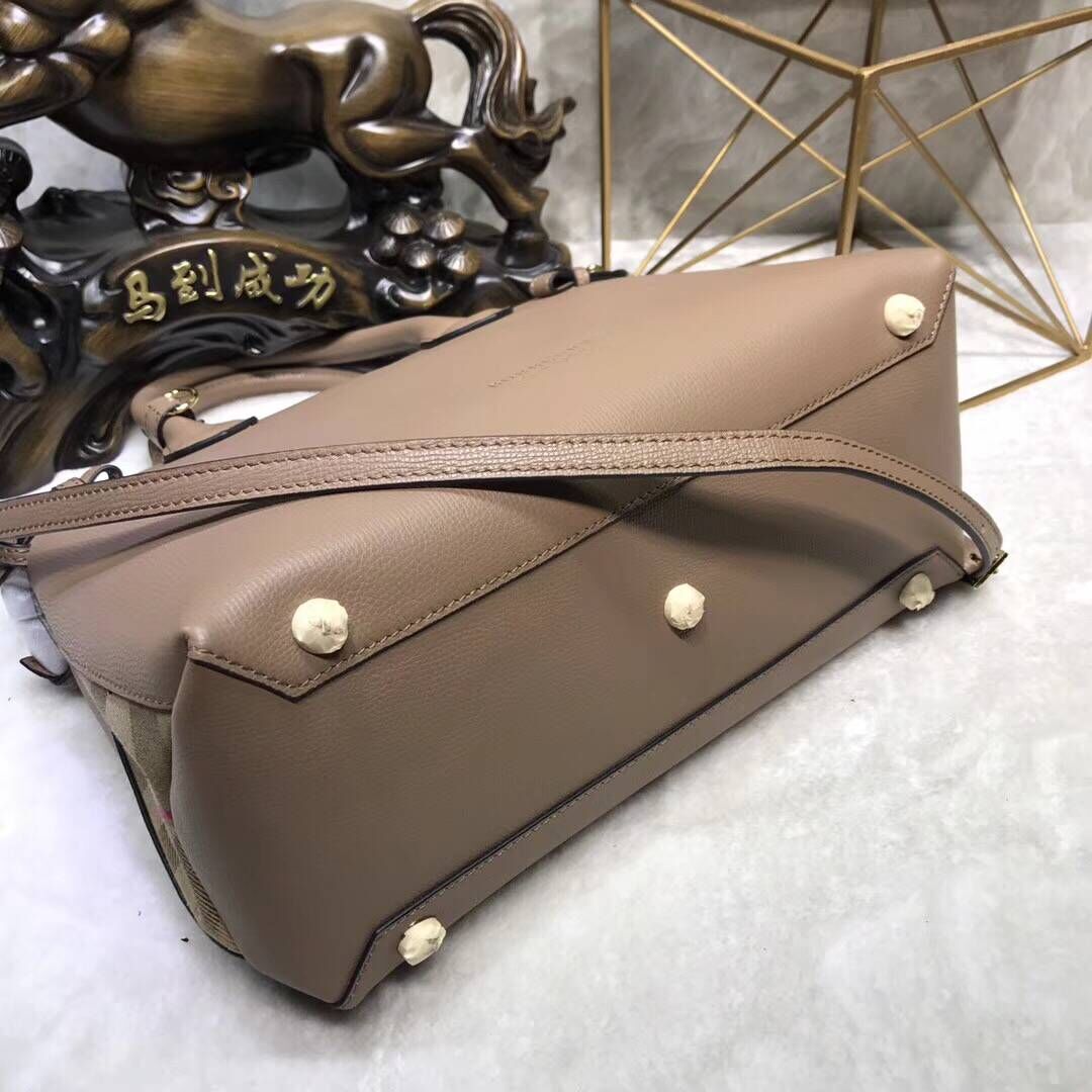 BurBerry Leather Tote Bag 5559 apricot BurBerry Leather Tote Bag 5559 apricot