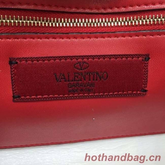 VALENTINO Rockstud quilted leather cross-body bag 5830 white