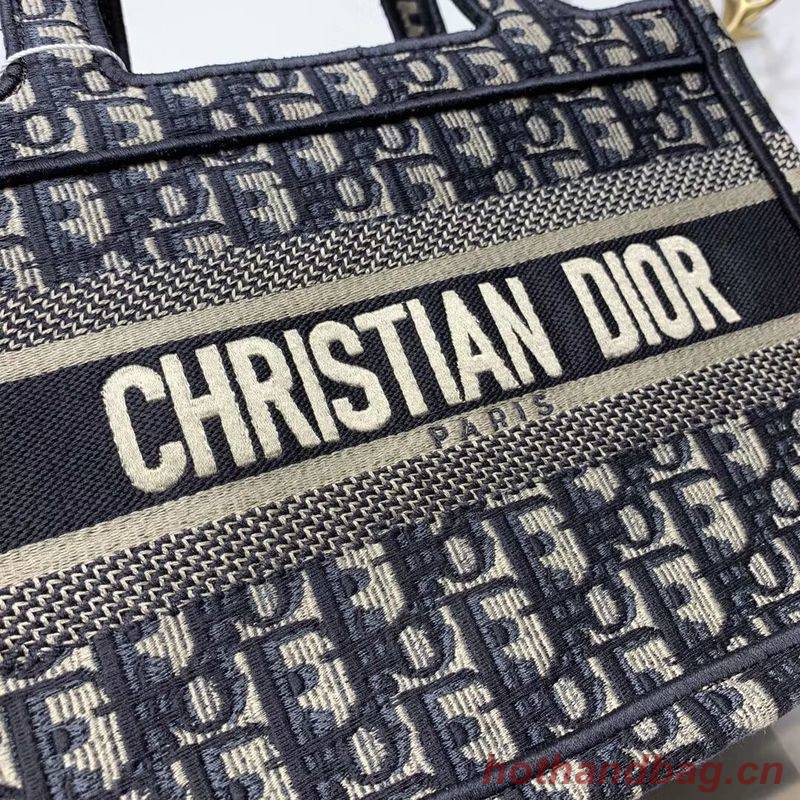 DIOR TOTE BAG IN EMBROIDERED CANVAS C0195 Navy Blue DIOR TOTE BAG IN EMBROIDERED CANVAS C0195 Navy Blue