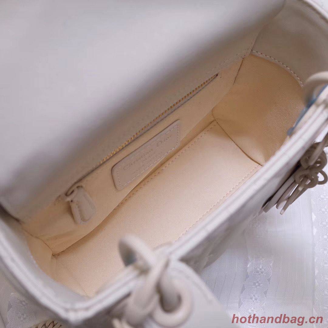 Dior MINI LADY DIOR CALFSKIN BAG M0505 White Dior MINI LADY DIOR CALFSKIN BAG M0505 White