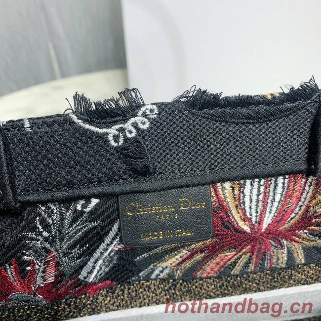 SMALL DIOR BOOK TOTE Embroidered M1296-6