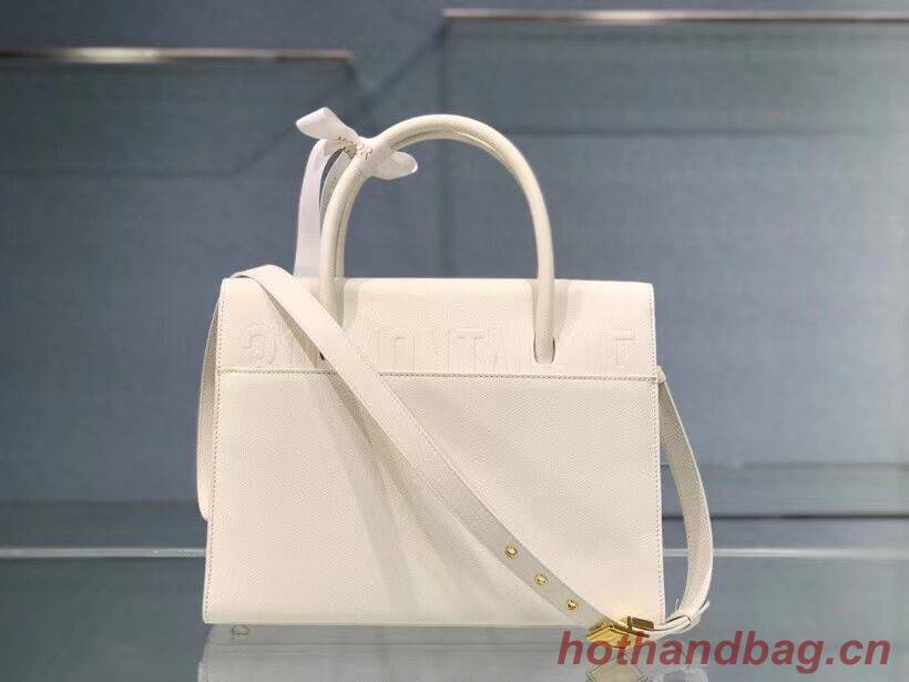 DIOR LARGE ST HONORE TOTE Grained Calfskin M9306UBAE WHITE DIOR LARGE ST HONORE TOTE Grained Calfskin M9306UBAE WHITE