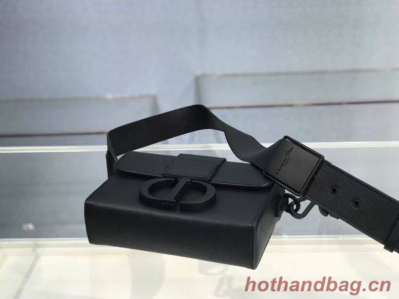 30 MONTAIGNE BOX BAG Black Ultramatte Grained Calfskin M9204S 30 MONTAIGNE BOX BAG Black Ultramatte Grained Calfskin M9204S