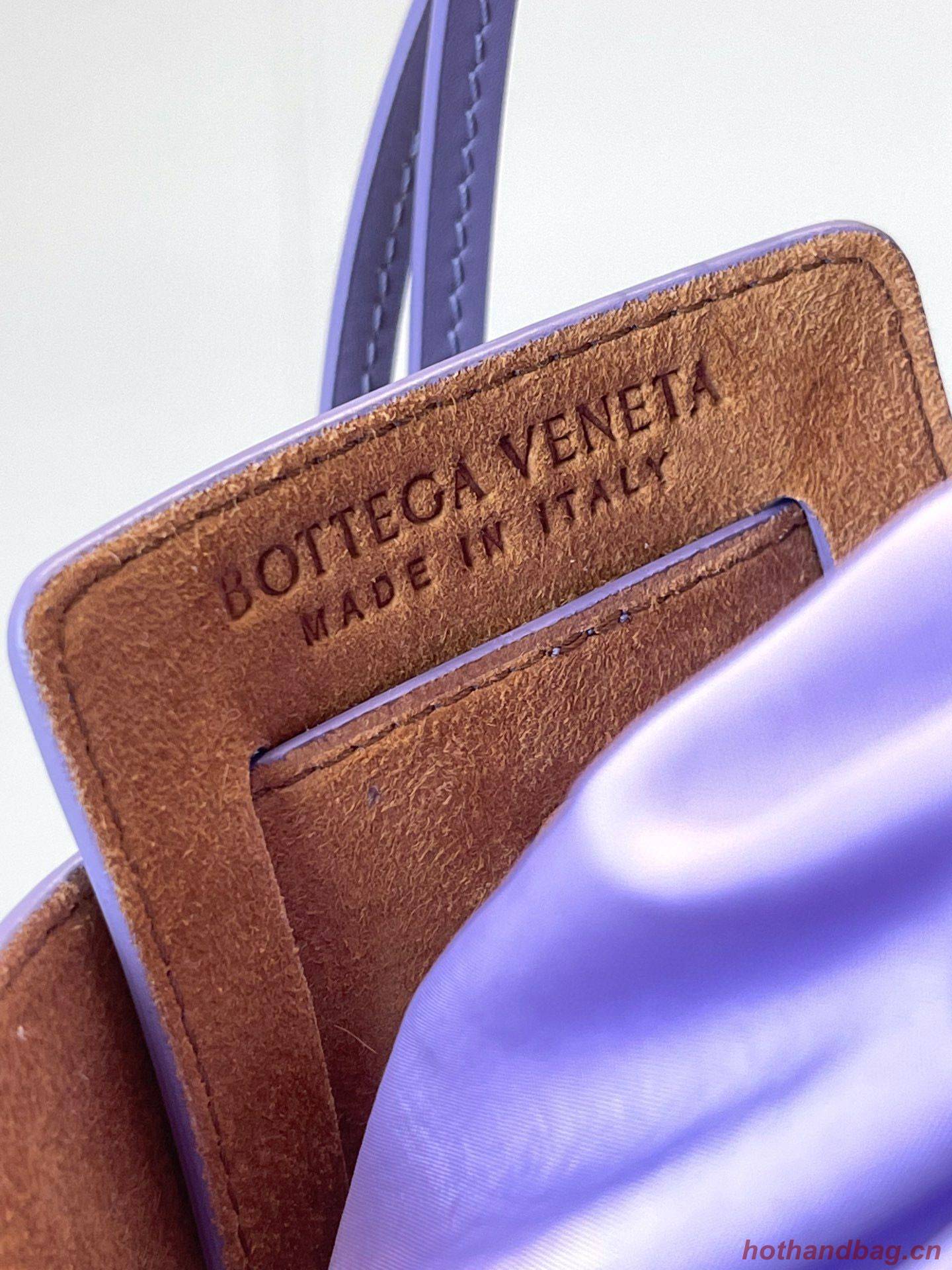 Bottega Veneta The Shell Top Handle Bag BV3655 Purple Bottega Veneta The Shell Top Handle Bag BV3655 Purple