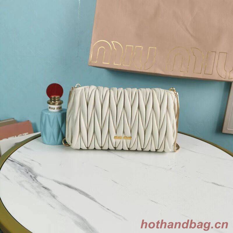 miu miu Matelasse Nappa Leather mini Shoulder Bag 5BD196 white miu miu Matelasse Nappa Leather mini Shoulder Bag 5BD196 white