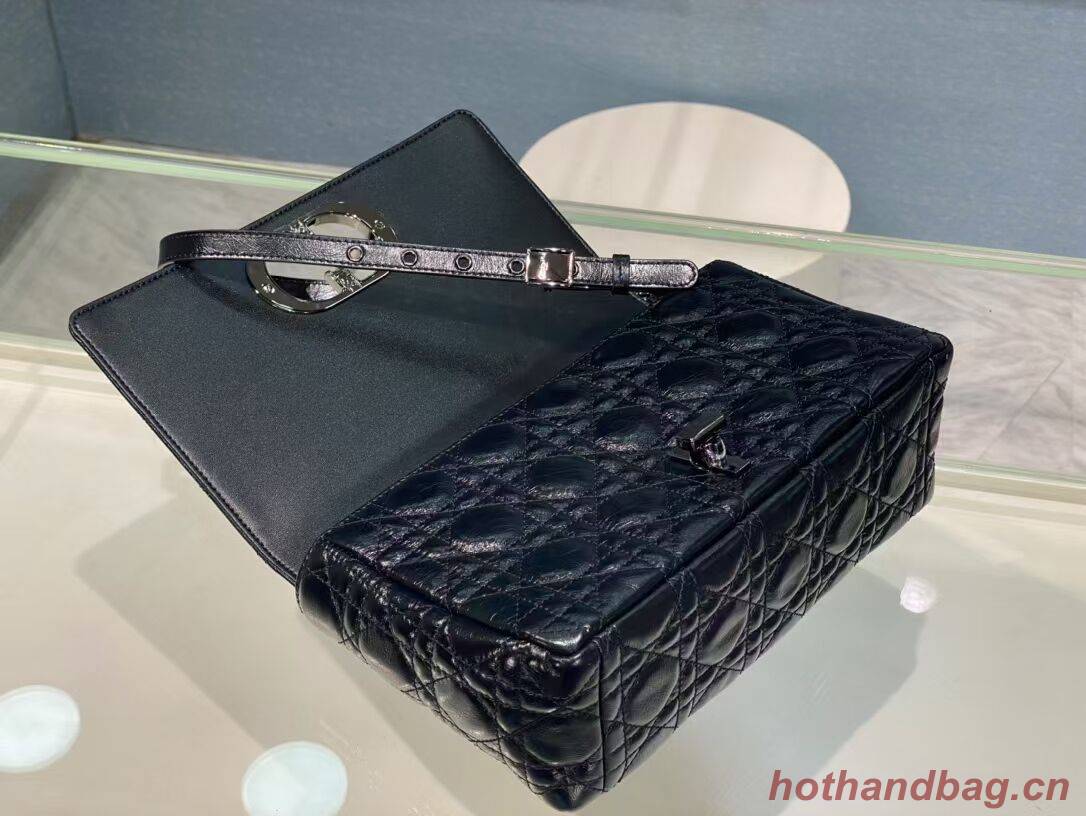 MEDIUM DIOR CARO BAG Imported wax skin M9242 black MEDIUM DIOR CARO BAG Imported wax skin M9242 black