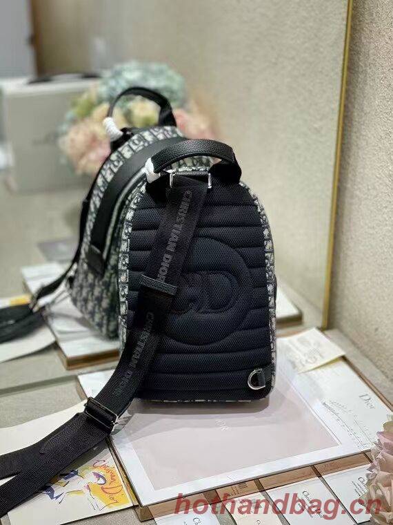 DIOR Blue Dior Oblique Embroidery CN0130 DIOR Blue Dior Oblique Embroidery CN0130