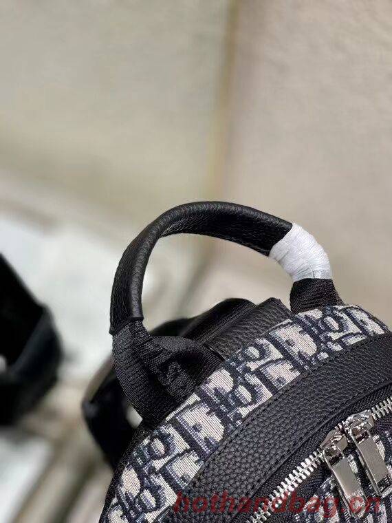 DIOR Blue Dior Oblique Embroidery CN0130 DIOR Blue Dior Oblique Embroidery CN0130