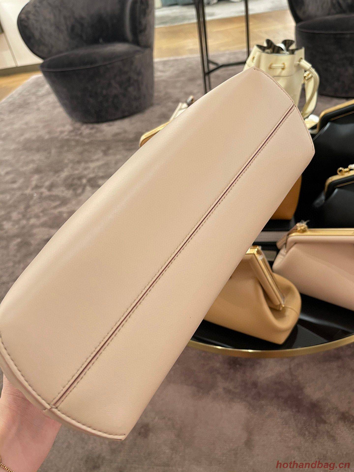 Fendi Original Leather Clutch Bag 56833 Cream Fendi Original Leather Clutch Bag 56833 Cream