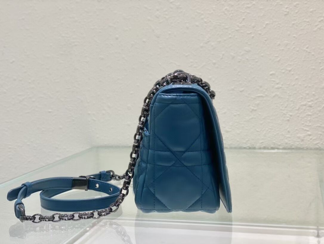 MEDIUM DIOR CARO BAG Gradient Cannage Lambskin M9242WN blue MEDIUM DIOR CARO BAG Gradient Cannage Lambskin M9242WN blue