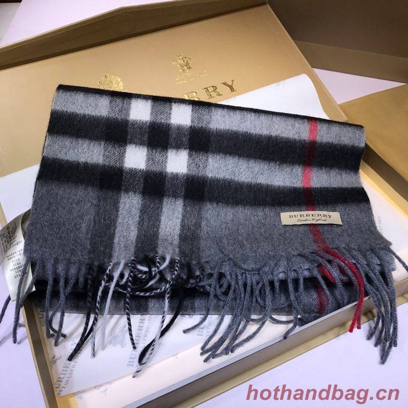 Burberry Scarf B00248
