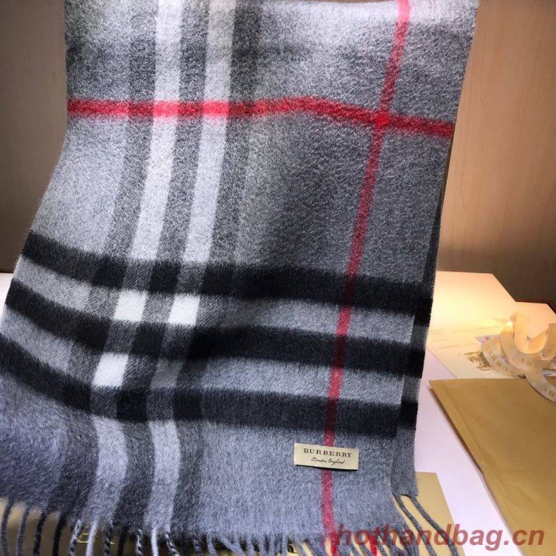 Burberry Scarf B00248
