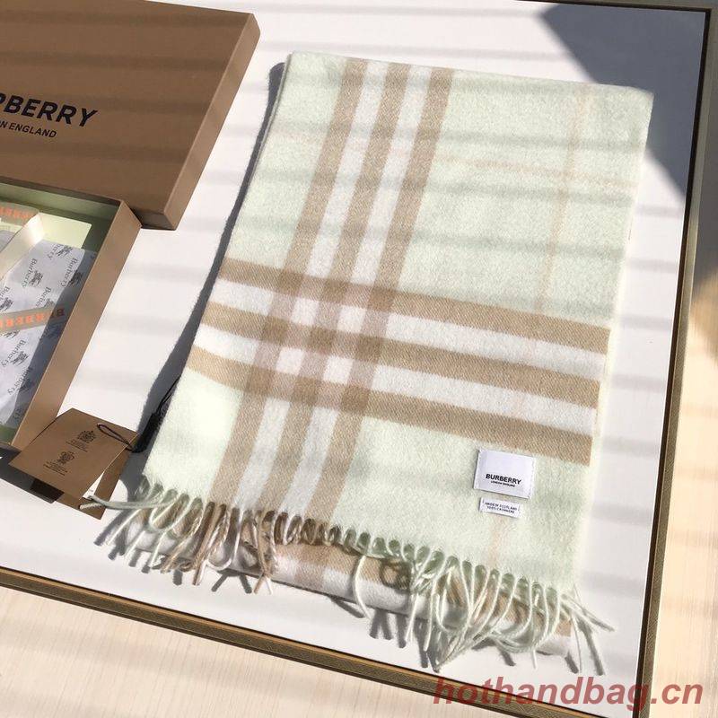 Burberry Scarf B00250