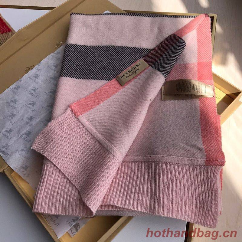 Burberry Scarf B00279 Burberry Scarf B00279