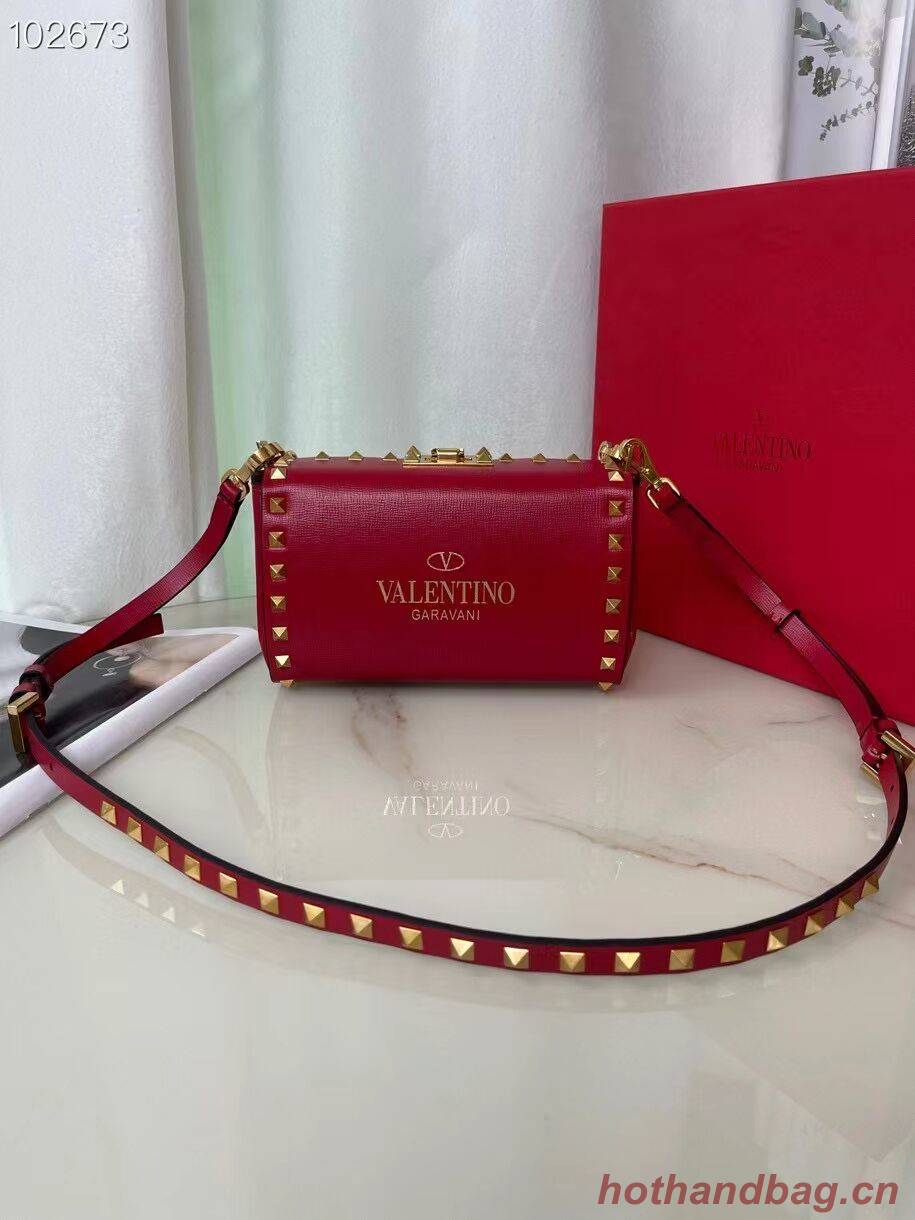 VALENTINO GARAVANI Rockstud Alcove Grain calf shoulder bag V0189 red VALENTINO GARAVANI Rockstud Alcove Grain calf shoulder bag V0189 red