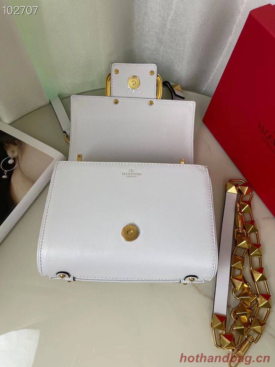 VALENTINO GARAVANI Stud Sign Grained Calfskin Shoulder Bag V0196 white VALENTINO GARAVANI Stud Sign Grained Calfskin Shoulder Bag V0196 white