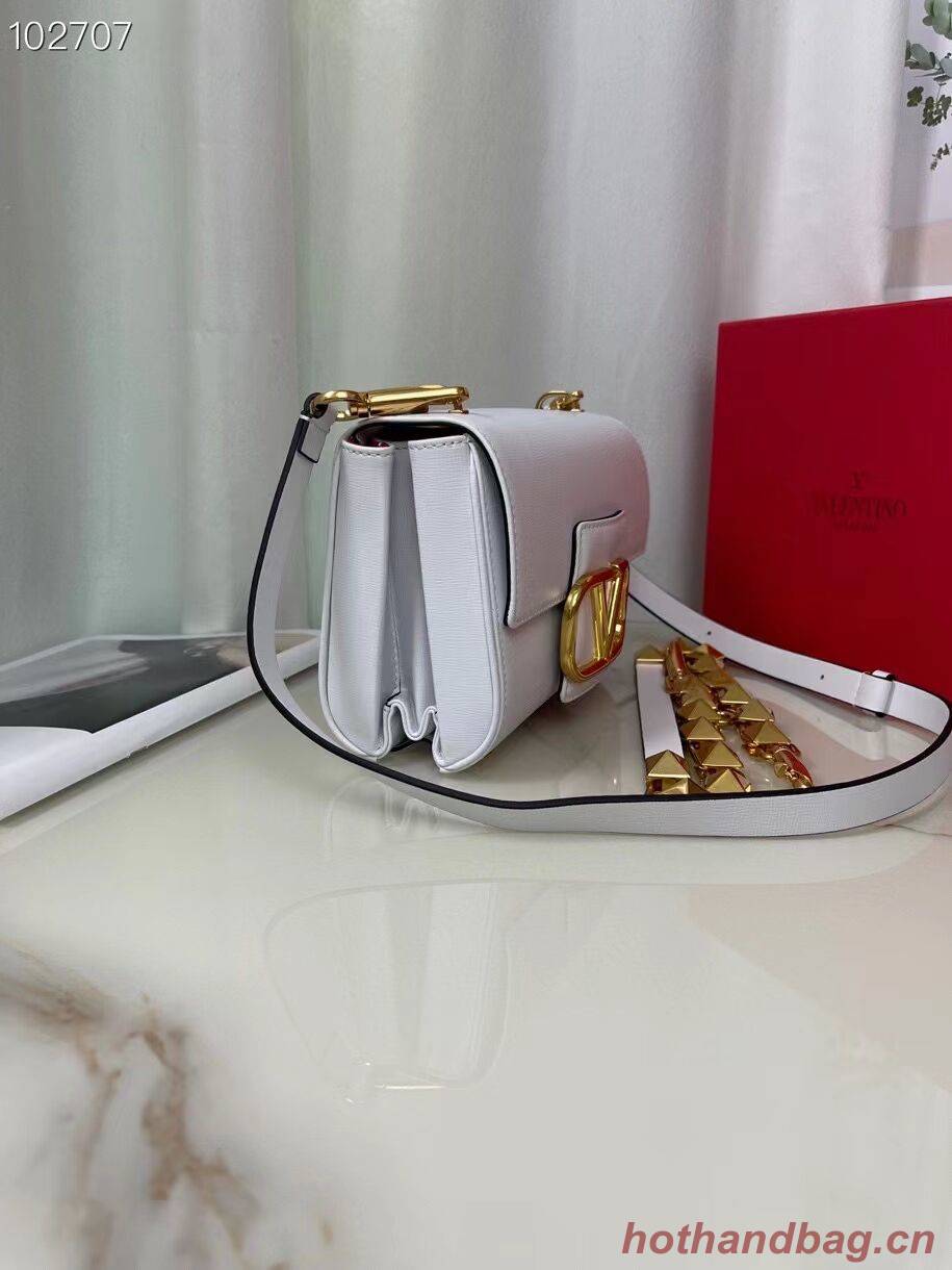 VALENTINO GARAVANI Stud Sign Grained Calfskin Shoulder Bag V0196 white VALENTINO GARAVANI Stud Sign Grained Calfskin Shoulder Bag V0196 white