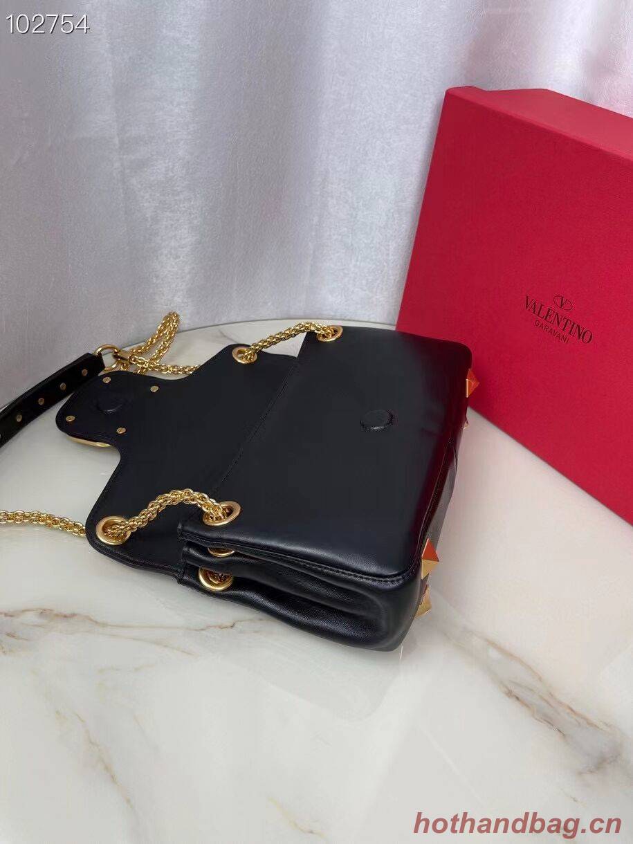 VALENTINO GARAVANI Stud Sign nappa Shoulder Bag NL098 black VALENTINO GARAVANI Stud Sign nappa Shoulder Bag NL098 black