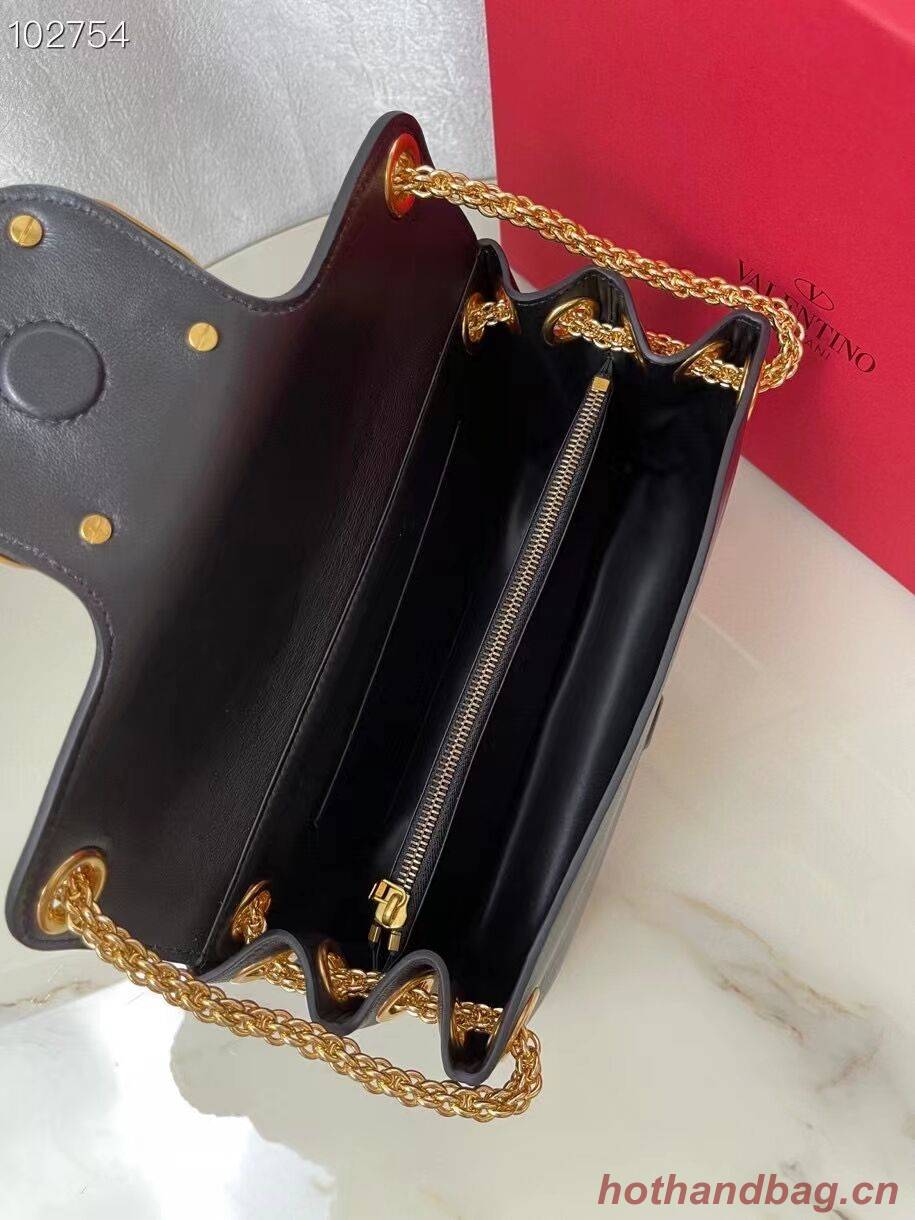 VALENTINO GARAVANI Stud Sign nappa Shoulder Bag NL098 black VALENTINO GARAVANI Stud Sign nappa Shoulder Bag NL098 black