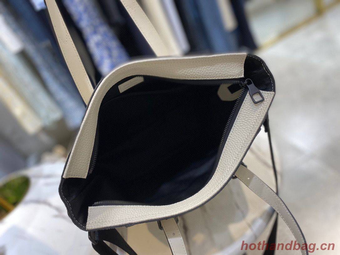 Louis Vuitton CHRISTOPHER TOTE M58479 White Louis Vuitton CHRISTOPHER TOTE M58479 White