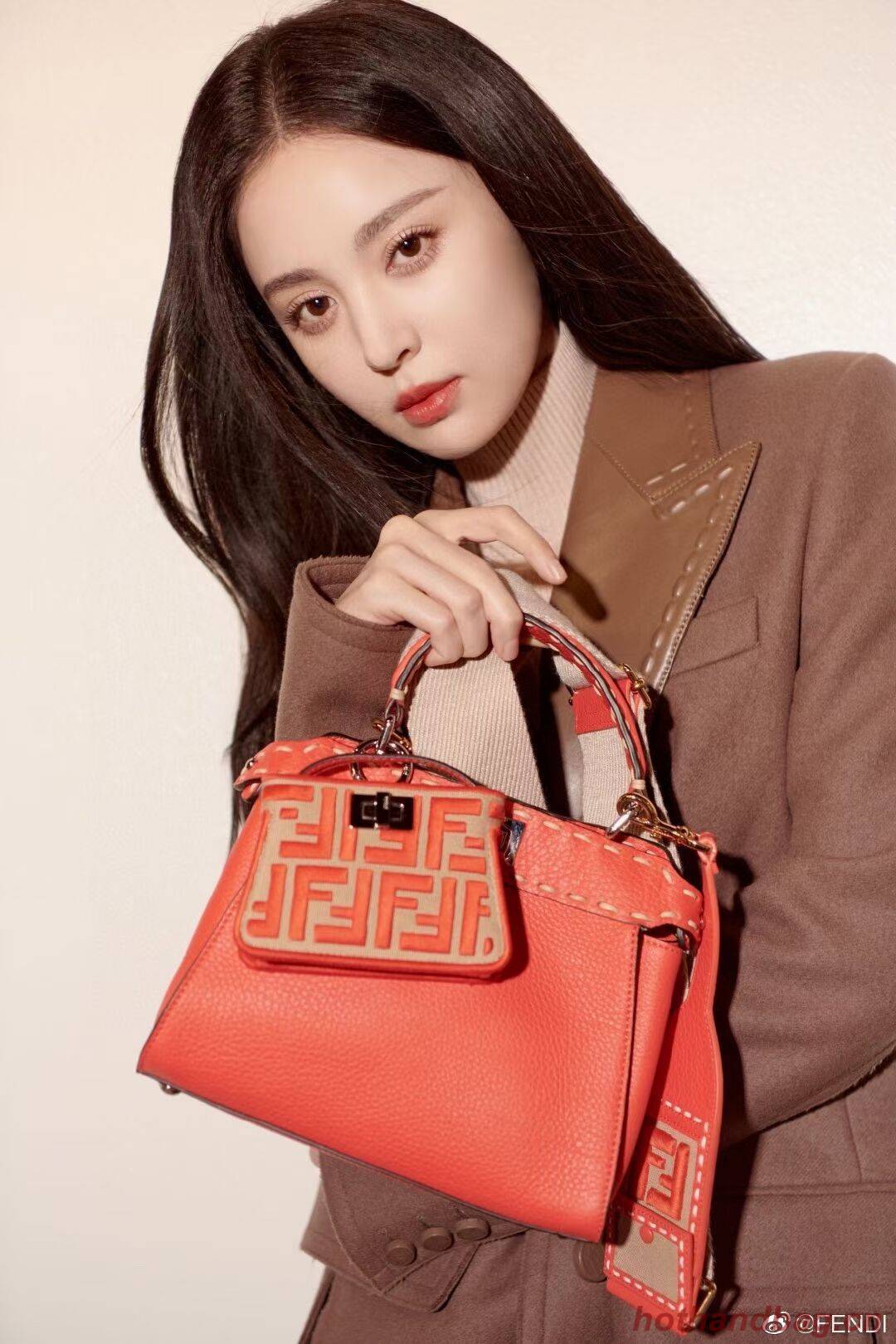 Fendi Peekaboo ISeeU Small leather bag F8636 RED Fendi Peekaboo ISeeU Small leather bag F8636 RED