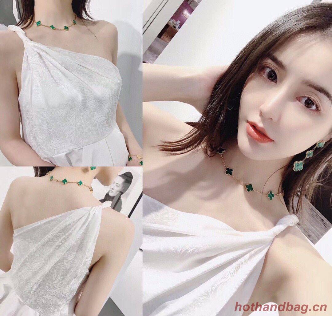 Van Cleef & Arpels Necklace VCA3235 Green Van Cleef & Arpels Necklace VCA3235 Green