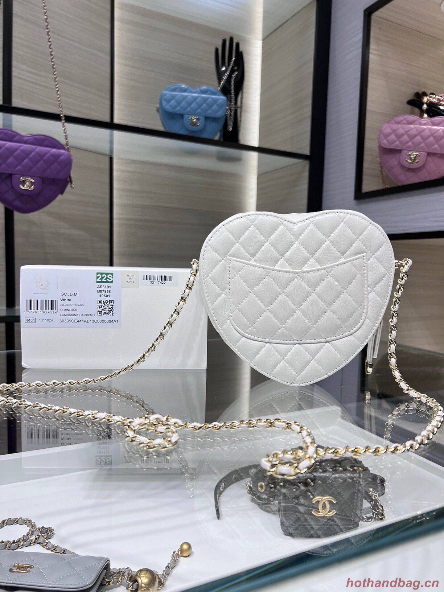 Chanel 2022S Love Heart Original Lambskin Crossbody Chain Bag AS3191Y White Chanel 2022S Love Heart Original Lambskin Crossbody Chain Bag AS3191Y White
