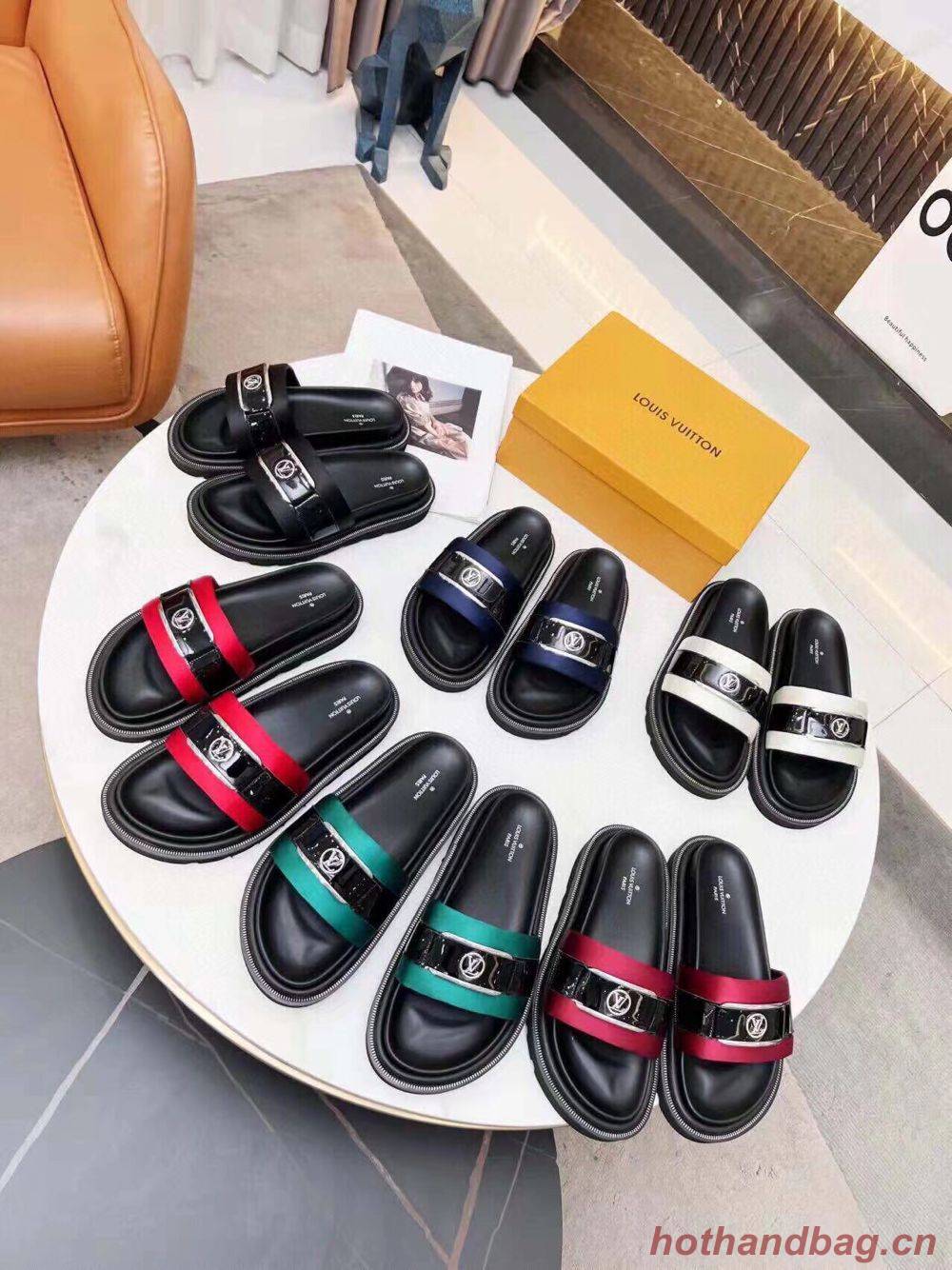 Louis Vuitton Pool Pillow Flat Comfort Mule Slipper Shoes 1AAOSY Louis Vuitton Pool Pillow Flat Comfort Mule Slipper Shoes 1AAOSY