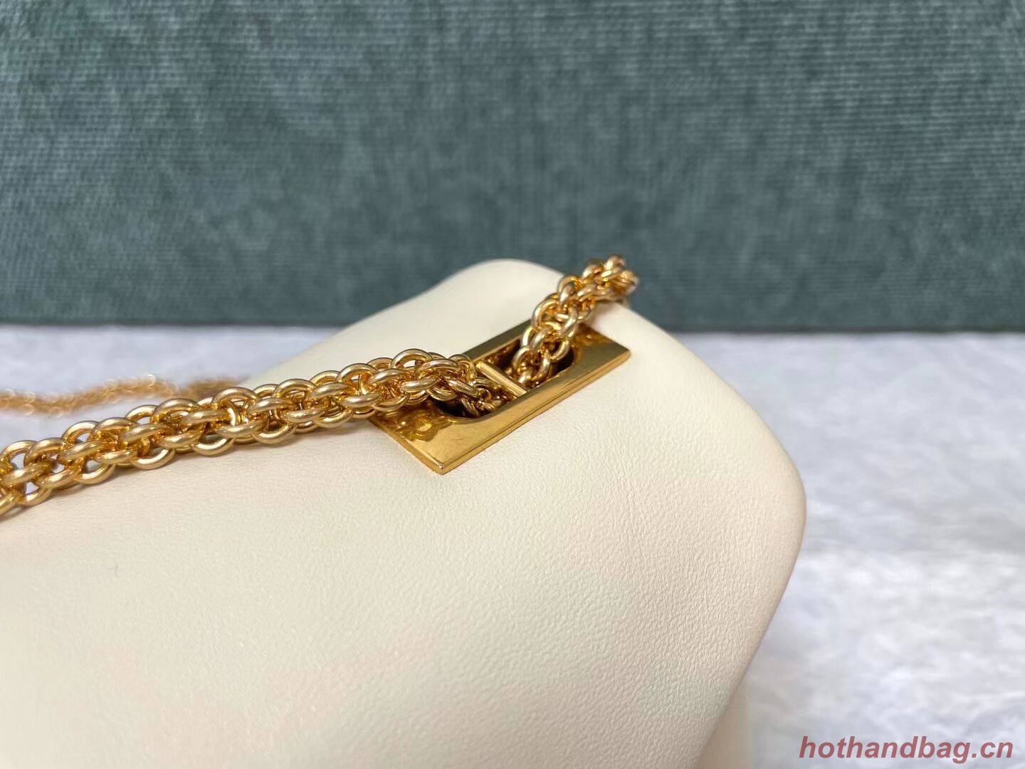 VALENTINO GARAVANI One Stud Sheepskin Shoulder Bag XW0B0K21 white VALENTINO GARAVANI One Stud Sheepskin Shoulder Bag XW0B0K21 white