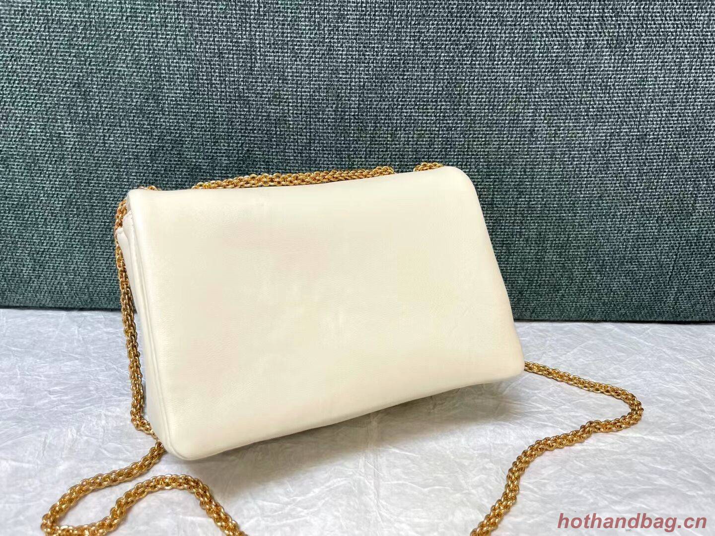 VALENTINO GARAVANI One Stud Sheepskin Shoulder Bag XW0B0K21 white VALENTINO GARAVANI One Stud Sheepskin Shoulder Bag XW0B0K21 white