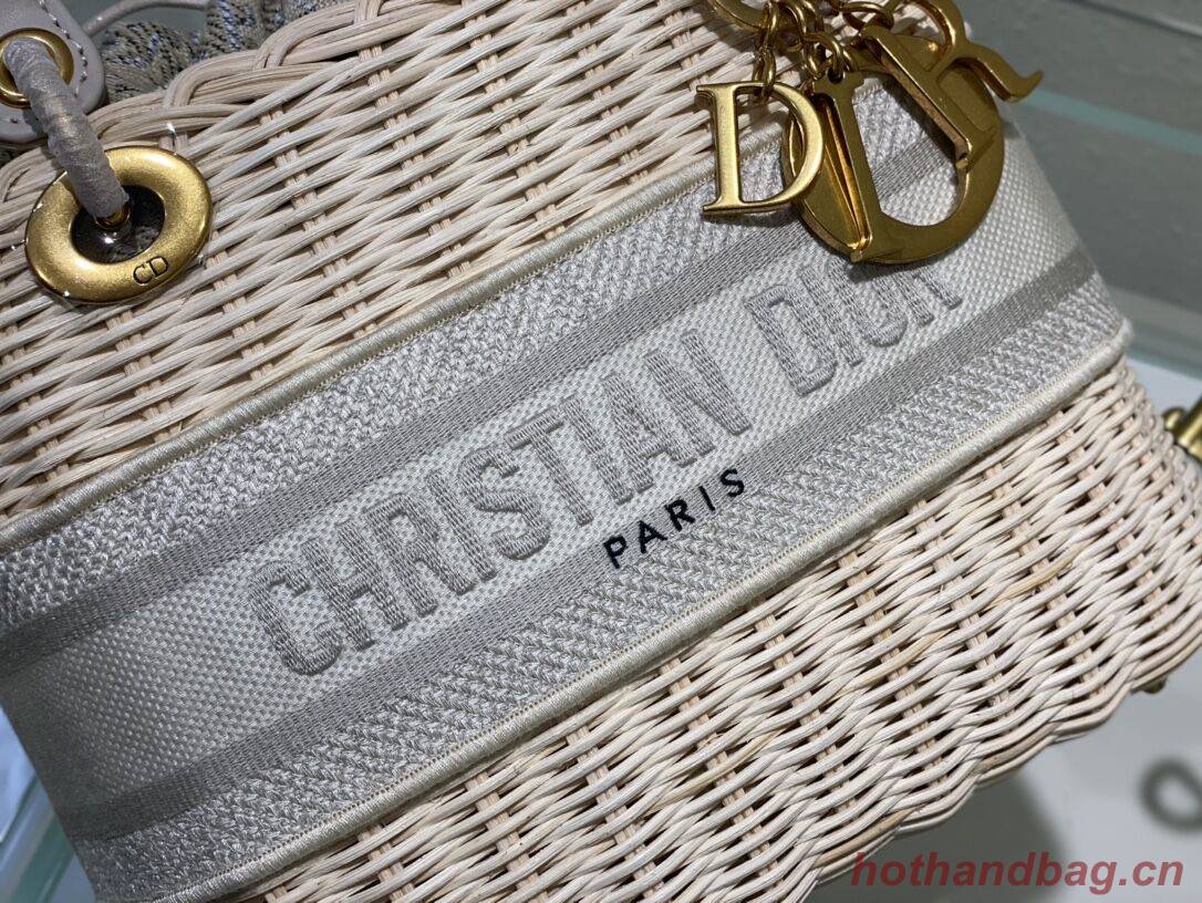 MEDIUM LADY DIOR BAG Natural Wicker and gray Dior Oblique Jacquard M0565 MEDIUM LADY DIOR BAG Natural Wicker and gray Dior Oblique Jacquard M0565