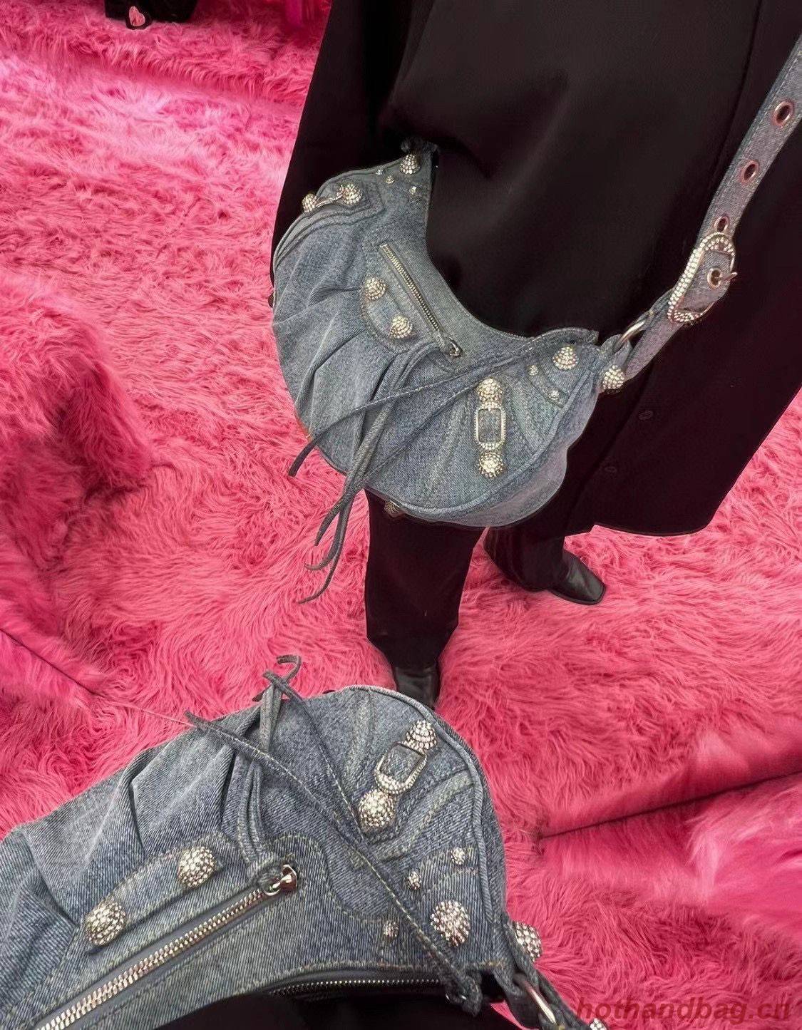 Balenciaga WOMENS LE CAGOLE MEDIUM SHOULDER BAG 27541 Denim Balenciaga WOMENS LE CAGOLE MEDIUM SHOULDER BAG 27541 Denim