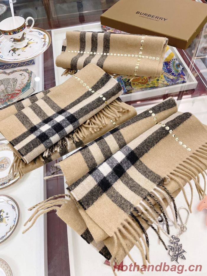 Burberry Scarf BBC00018 Burberry Scarf BBC00018