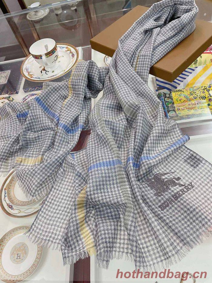 Burberry Scarf BBC00074 Burberry Scarf BBC00074