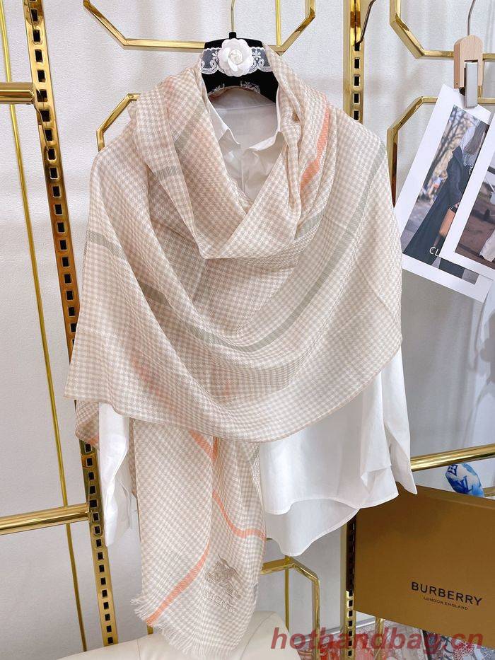 Burberry Scarf BBC00075 Burberry Scarf BBC00075