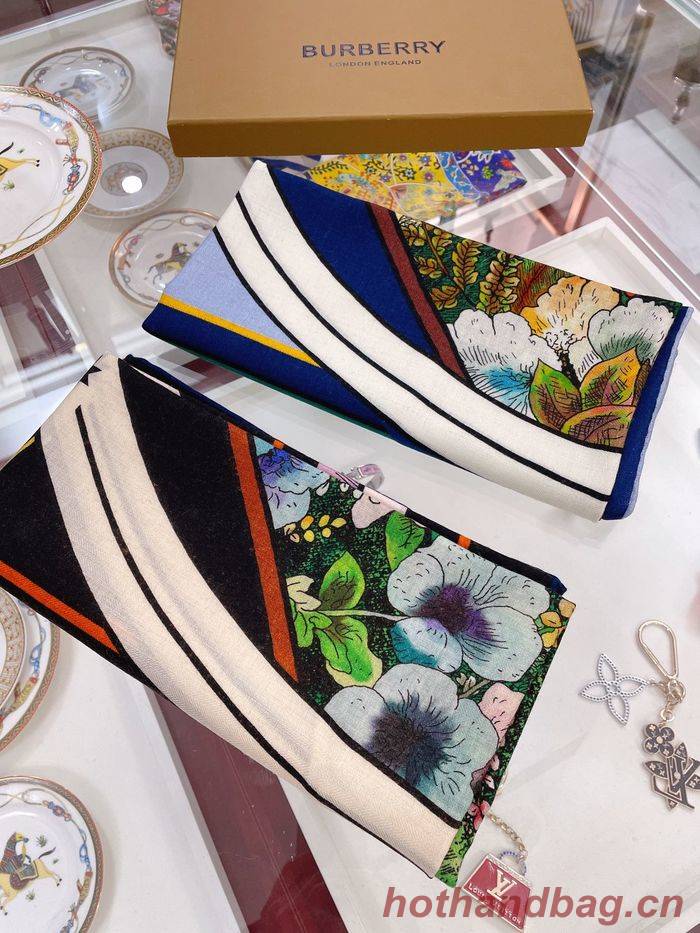 Burberry Scarf BBC00110 Burberry Scarf BBC00110
