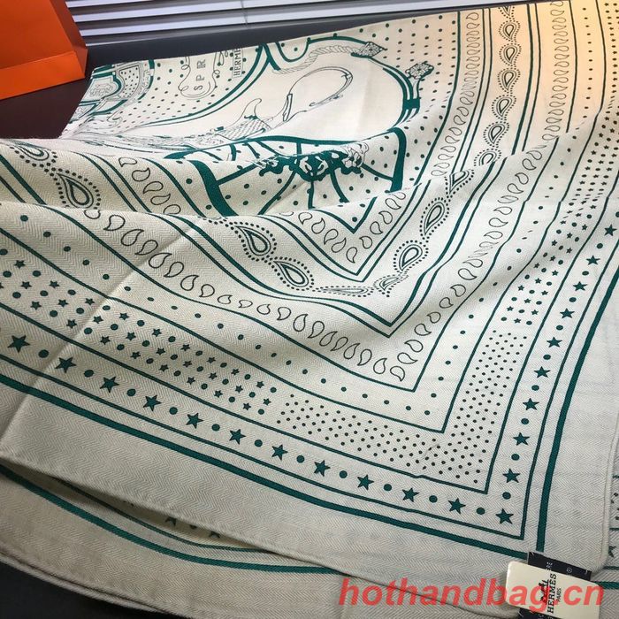 Hermes Scarf HEC00350 Hermes Scarf HEC00350