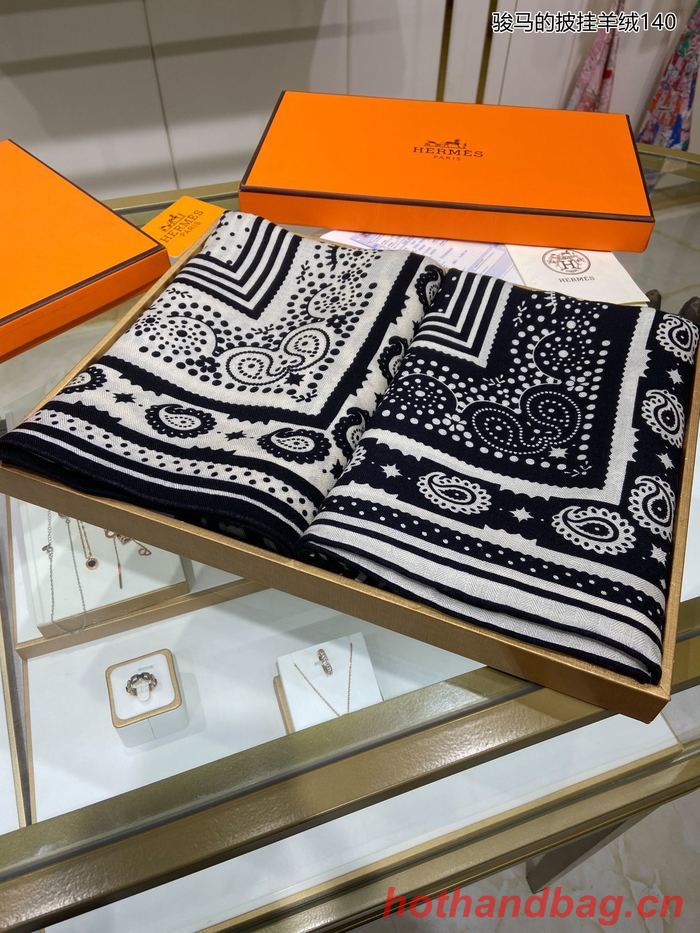 Hermes Scarf HEC00402 Hermes Scarf HEC00402