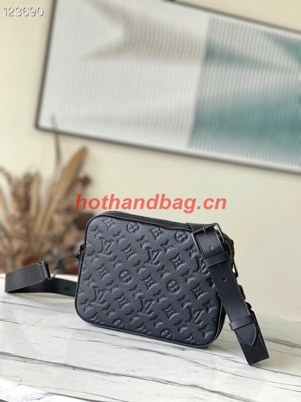 Louis Vuitton STEAMER MESSENGER M57307 black